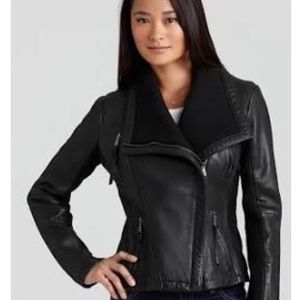 Black women’s leather jacket, fitted, Size M
